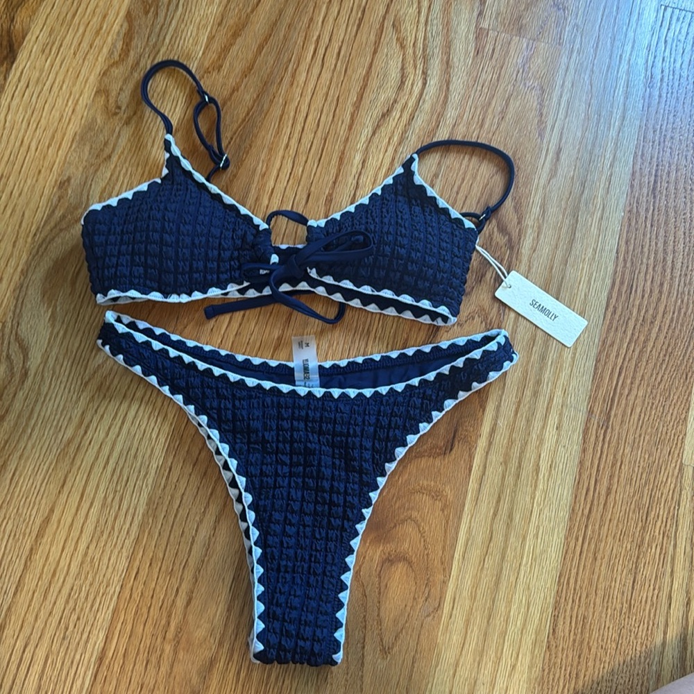 BRAND NEW sea Molly bikini